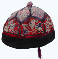 708 Elegant Guard's Silk Embroidered Bai Minority Hat