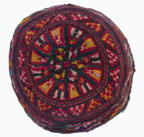 767 Turkmen Skullcap Silk Embroidery 